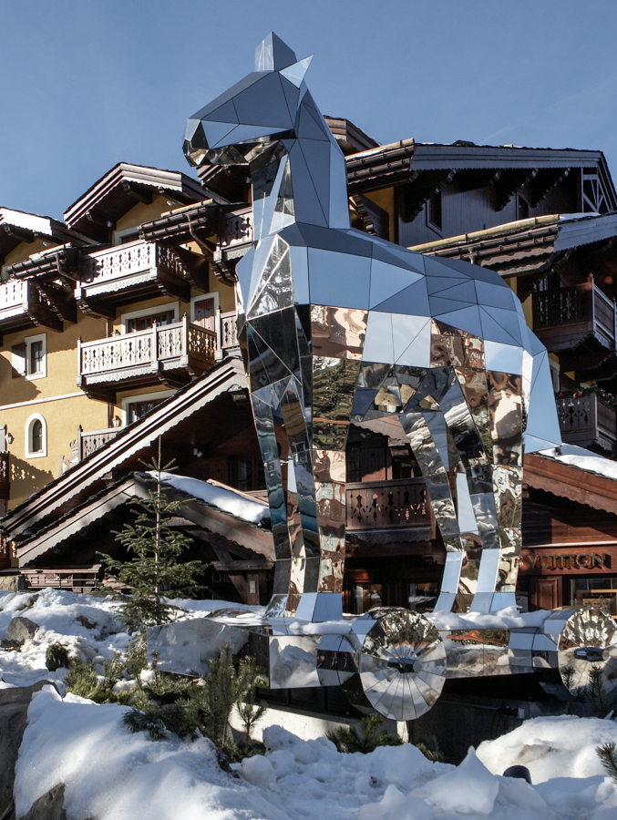 cheval_blanc_sculpture_retouchedV2